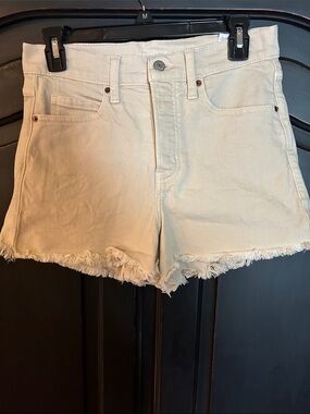 Old Navy Cream Denim Frayed-Hem Shorts Sz 6 button fly
